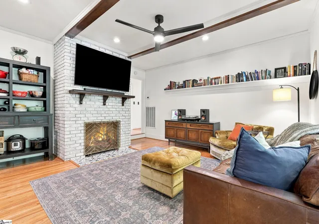 Photo 4 of Single family home for sale at 24 Spring Forest Rd, Greenville, SC 29615 | MLS# 1602799 | Listing updated on 2026-09-16