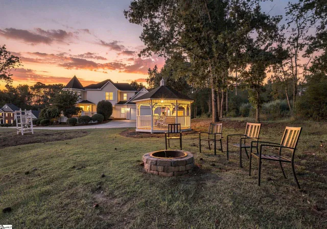 Photo 2 of Single family home for sale at 406 Stonewall Dr, Easley, SC 29642 | MLS# 1603652 | Listing updated on 2026-09-12