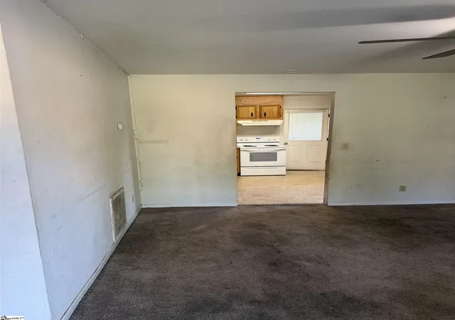 Photo 4 of Sale Pending at 25 Moody St, Greenville, SC 29611 | MLS# 1602915 | Listing updated on 2026-09-04