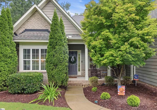 Photo 2 of Single family home for sale at 128 Waltzing Vine Ln, Williamston, SC 29697 | MLS# 1604818 | Listing updated on 2026-10-07