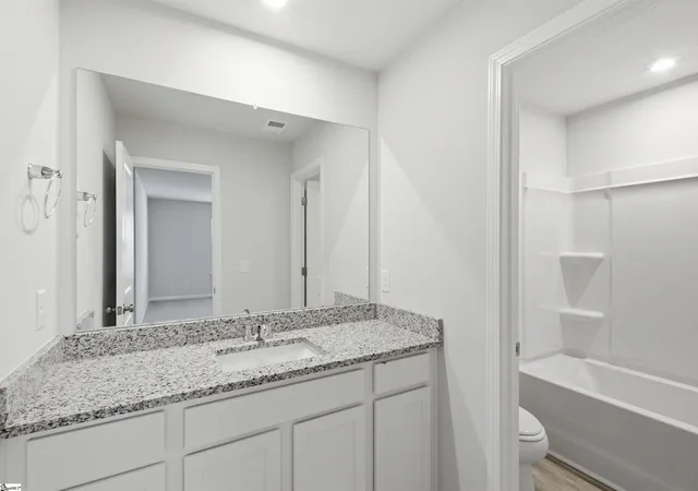 Photo 3 of Single family home for sale at 113 Quinn Ln, Fountain Inn, SC 29644 | MLS# 1606286 | Listing updated on 2026-10-09