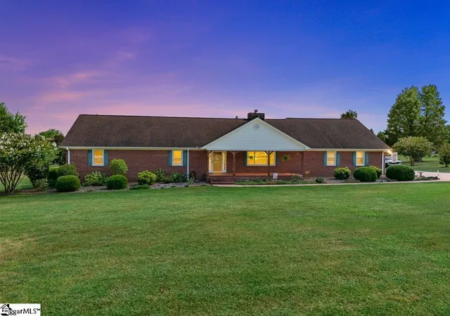 Photo 1 of Sale Pending at 632 Circle Dr, Woodruff, SC 29388 | MLS# 1603027 | Listing updated on 2026-10-19