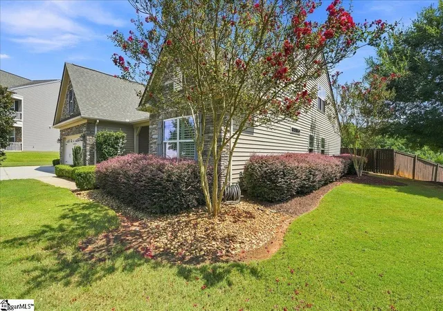 Photo 2 of Single family home for sale at 157 Windsor Crk Ct, Simpsonville, SC 29681 | MLS# 1602661 | Listing updated on 2026-09-02