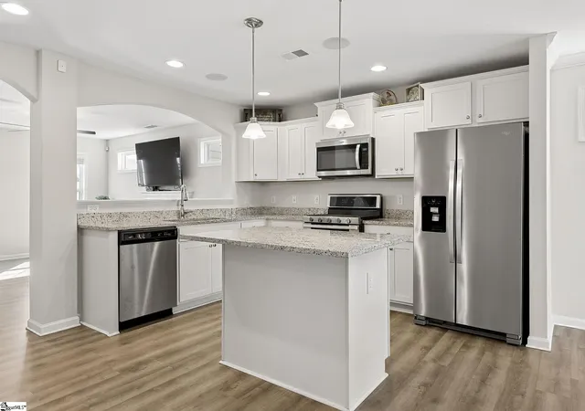 Photo 3 of Single family home for sale at 14 Steeds Glen Rd, Piedmont, SC 29673 | MLS# 1603531 | Listing updated on 2026-09-11