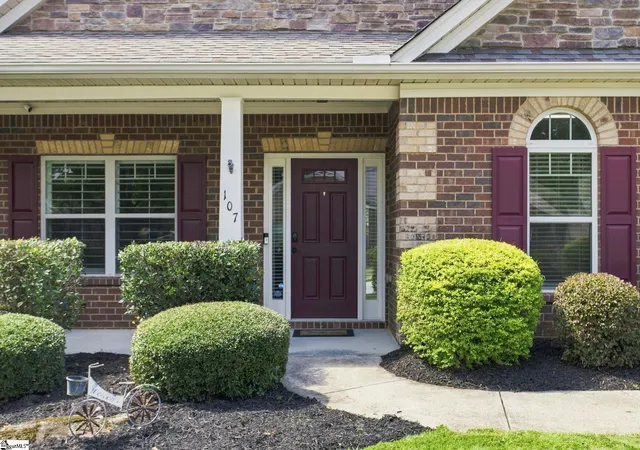 Photo 2 of Single family home for sale at 107 Versilia Ln, Simpsonville, SC 29681 | MLS# 1603476 | Listing updated on 2026-09-10