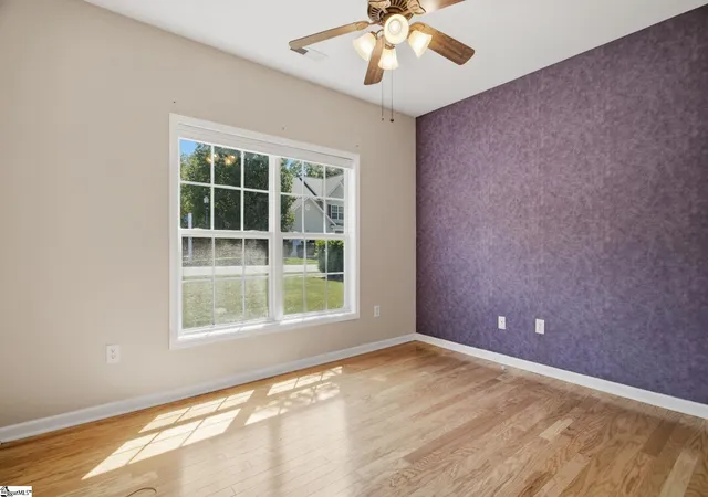 Photo 3 of Single family home for sale at 12 Brittle Crk Ln, Simpsonville, SC 29680 | MLS# 1602814 | Listing updated on 2026-09-18