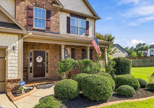 Photo 2 of Single family home for sale at 118 Hazeldeen Pl, Simpsonville, SC 29680 | MLS# 1604418 | Listing updated on 2026-09-22