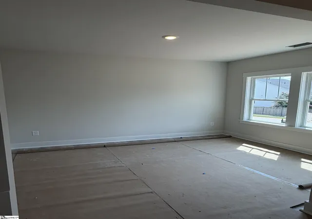 Photo 3 of Single family home for sale at 108 Woodland Chase Ct, Simpsonville, SC 29681 | MLS# 1594667 | Listing updated on 2026-09-14