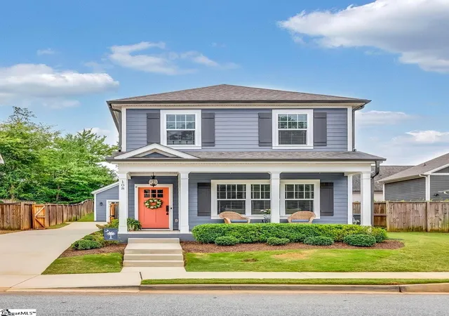 Photo 1 of Single family home for sale at 108 Greenridge Dr, Greenville, SC 29607 | MLS# 1604801 | Listing updated on 2026-10-05