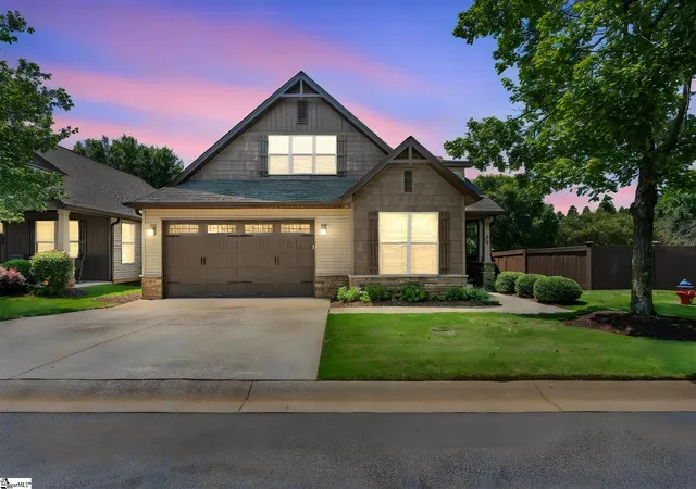 Photo 2 of Single family home for sale at 205 Ashler Dr, Greer, SC 29650 | MLS# 1594799 | Listing updated on 2026-09-01