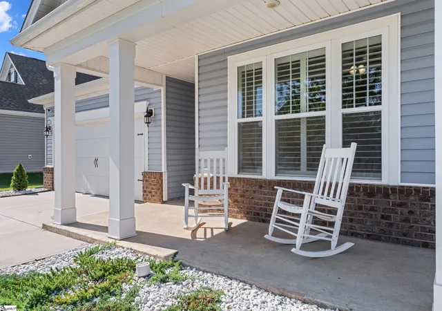 Photo 2 of Single family home for sale at 113 Yellow Fox Rd, Greer, SC 29650 | MLS# 1603507 | Listing updated on 2026-09-10