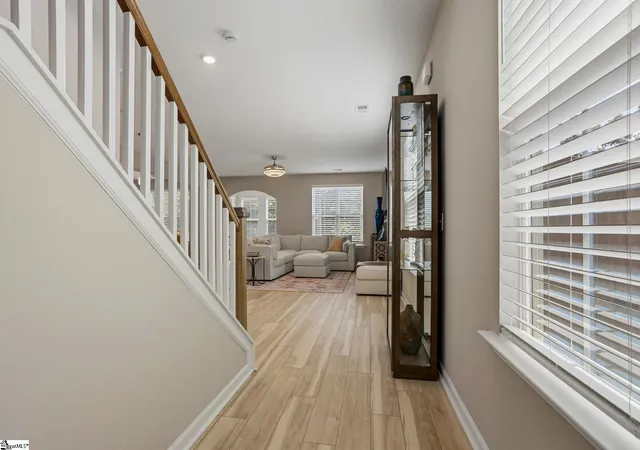 Photo 4 of Single family home for sale at 121 Hyssop Ct, Greenville, SC 29607 | MLS# 1603018 | Listing updated on 2026-09-15