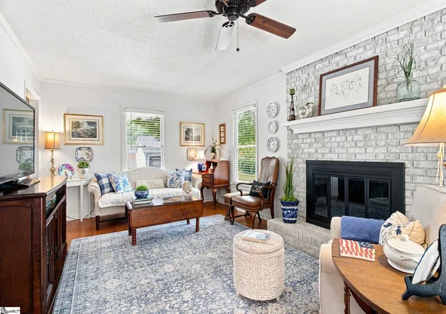 Photo 2 of Single family home for sale at 206 Angie Dr, Taylors, SC 29687 | MLS# 1603349 | Listing updated on 2026-09-09