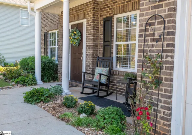 Photo 2 of Single family home for sale at 232 Haddington Ln, Greenville, SC 29609 | MLS# 1591274 | Listing updated on 2026-09-12