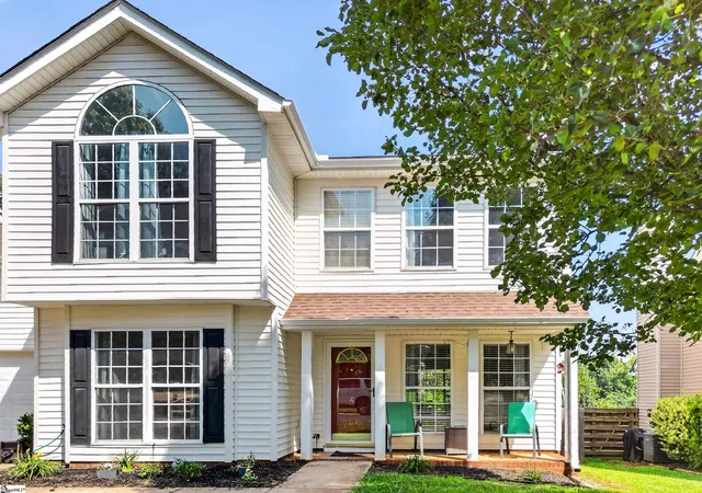 Photo 1 of Single family home for sale at 5 Valley Glenn Ct, Greer, SC 29650 | MLS# 1602648 | Listing updated on 2026-09-02