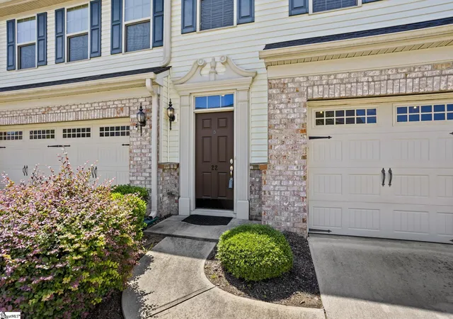 Photo 2 of Townhouse for sale at 22 Irvington Dr, Greer, SC 29650 | MLS# 1604185 | Listing updated on 2026-09-18