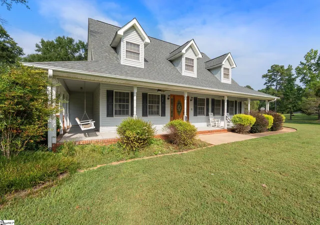 Photo 3 of Sale Pending at 1100 Pine Knoll Dr, Pendleton, SC 29670 | MLS# 1604735 | Listing updated on 2026-09-29
