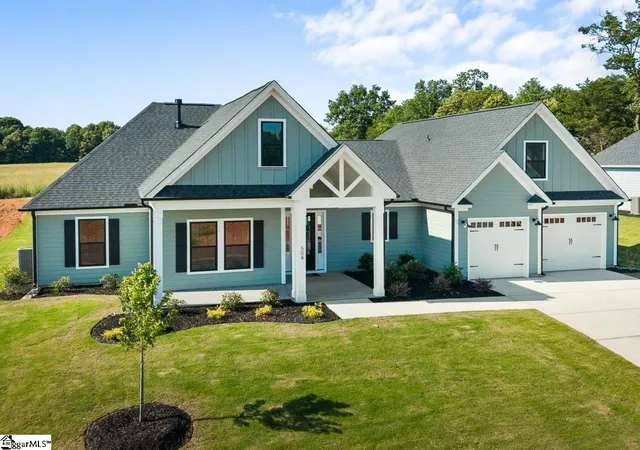 Single family home for sale at 321 Mahaffey Dr, Williamston, SC 29697 | MLS# 1602537 | Listing updated on 2026-09-14