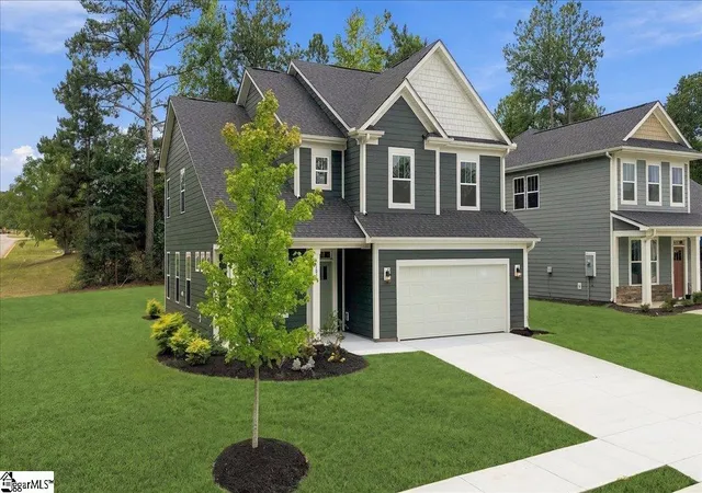 Photo 2 of Single family home for sale at 101 Beaverdam Crk Dr, Anderson, SC 29621 | MLS# 1604163 | Listing updated on 2026-10-09
