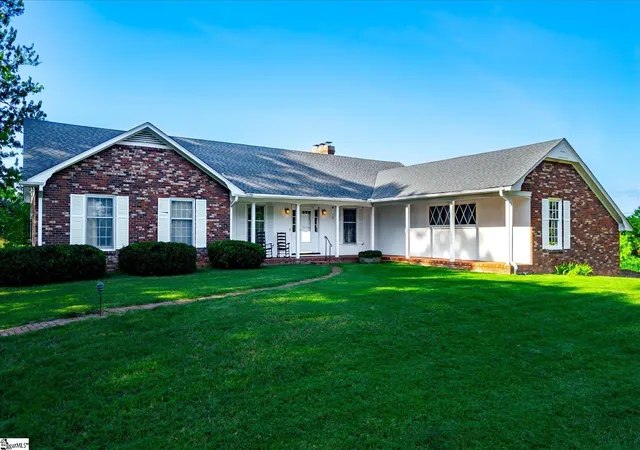 Photo 2 of Single family home for sale at 609 Pelham Rd, Greenville, SC 29615 | MLS# 1603537 | Listing updated on 2026-09-11