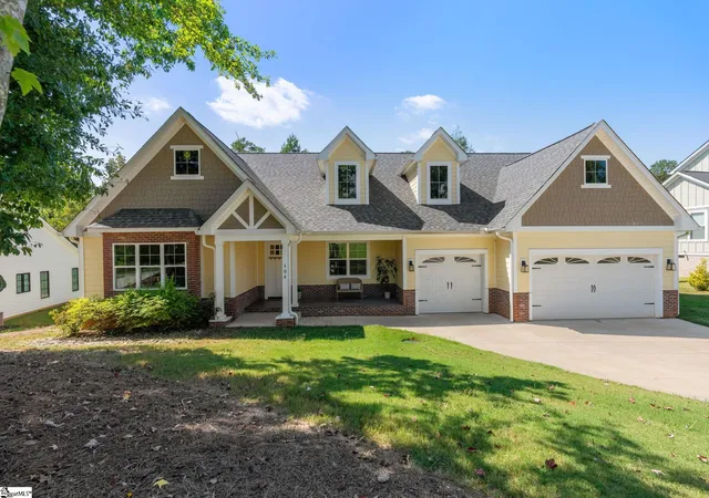 Photo 1 of Single family home for sale at 104 Pinelands Pl, Travelers Rest, SC 29690 | MLS# 1604059 | Listing updated on 2026-10-13