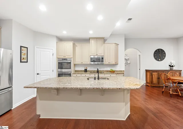 Photo 4 of Single family home for sale at 51 Barlow Ct, Simpsonville, SC 29681 | MLS# 1604932 | Listing updated on 2026-09-25