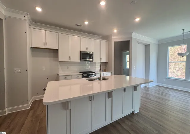 Photo 3 of Single family home for sale at 1120 Stable Wy, Landrum, SC 29356 | MLS# 1595243 | Listing updated on 2026-09-11