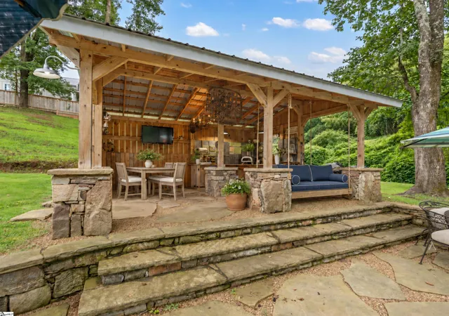 Photo 3 of Single family home for sale at 207 Blockhouse Rd, Landrum, SC 29356 | MLS# 1603724 | Listing updated on 2026-09-14