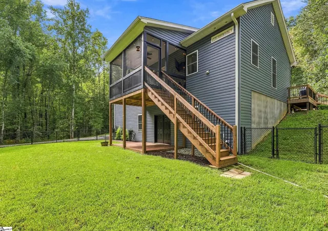 Photo 3 of Single family home for sale at 105 Forestville Rd, Travelers Rest, SC 29690 | MLS# 1604815 | Listing updated on 2026-10-27