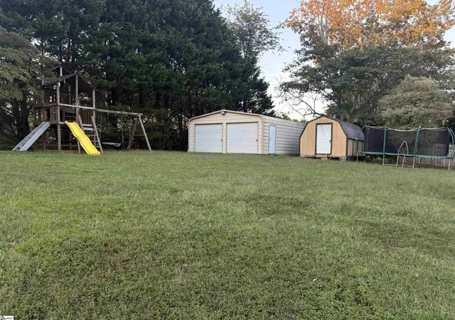 Photo 18 of Single family home for sale at 5 Mcgill Rd, Taylors, SC 29687 | MLS# 1603634 | Listing updated on 2026-09-11