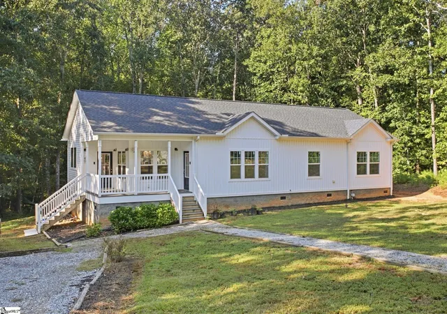 Photo 1 of Sale Pending at 40 Allie Campbell Rd, Williamston, SC 29697 | MLS# 1604318 | Listing updated on 2026-10-14