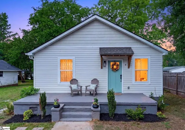 Photo 1 of Single family home for sale at 9 Mcdade St, Greenville, SC 29611 | MLS# 1603553 | Listing updated on 2026-09-15