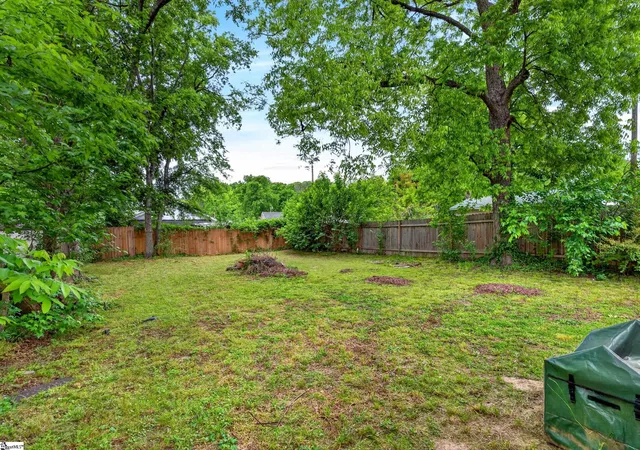 Photo 4 of Single family home for sale at 9 Mcdade St, Greenville, SC 29611 | MLS# 1603553 | Listing updated on 2026-09-15