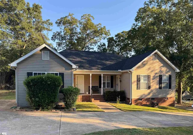 Photo 1 of Multi family home for sale at 211 Wildwood Dr, Greer, SC 29651 | MLS# 1605382 | Listing updated on 2026-10-27
