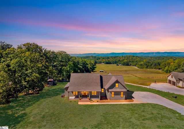 Photo 3 of Single family home for sale at 1331 Tubbs Mountain Rd, Travelers Rest, SC 29690 | MLS# 1605478 | Listing updated on 2026-10-05