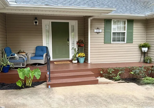 Photo 3 of Single family home for sale at 340 Camperdown Ct, Easley, SC 29642 | MLS# 1600103 | Listing updated on 2026-09-16
