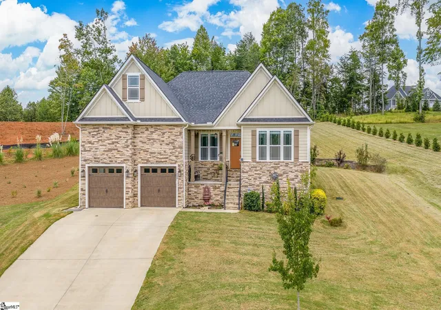 Single family home for sale at 409 Navajo Ct, Marietta, SC 29661 | MLS# 1603949