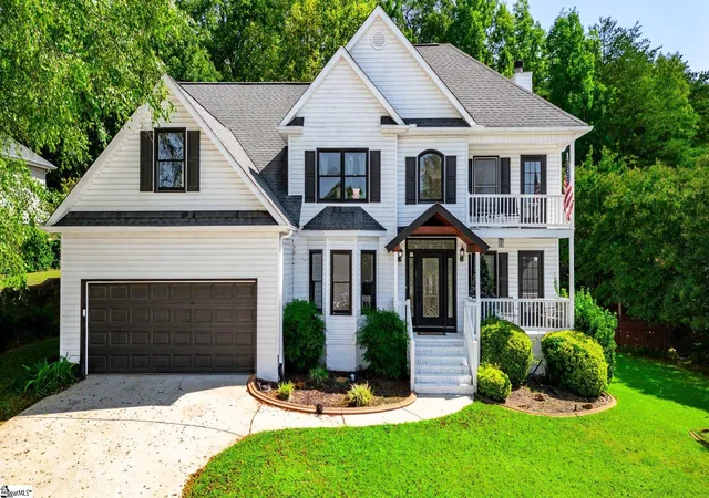Photo 3 of Single family home for sale at 211 Stone River Way, Taylors, SC 29687 | MLS# 1606106 | Listing updated on 2026-10-10