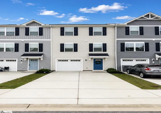 Photo 1 of Townhouse for sale at 31 Verdant Leaf Way, Greenville, SC 29617 | MLS# 1602809 | Listing updated on 2026-09-08