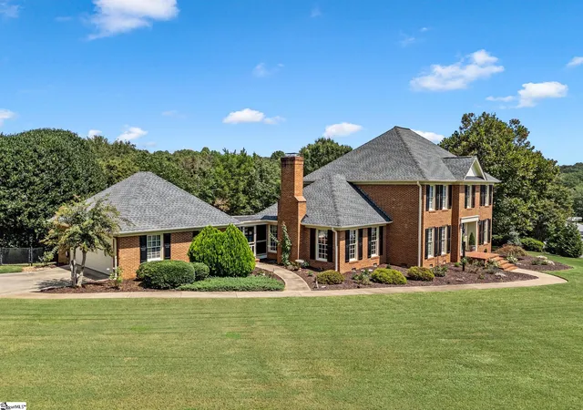Photo 2 of Single family home for sale at 242 W Killarney Lake, Moore, SC 29369 | MLS# 1602971 | Listing updated on 2026-09-08