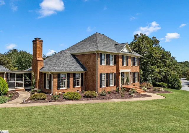 Photo 3 of Single family home for sale at 242 W Killarney Lake, Moore, SC 29369 | MLS# 1602971 | Listing updated on 2026-09-08