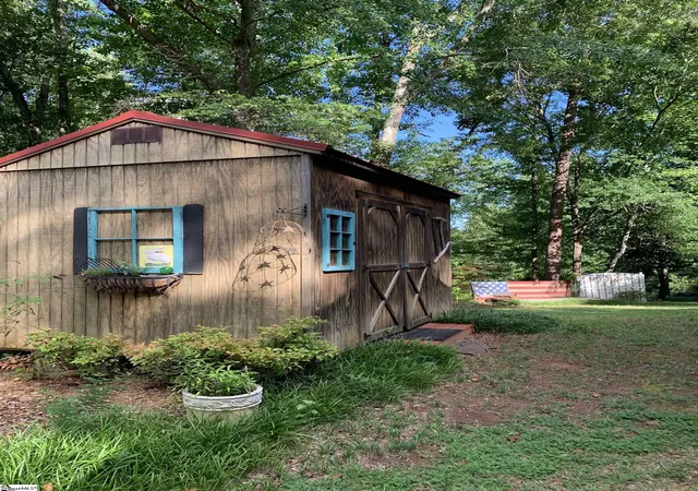 Photo 3 of Sale Pending at 204 Mill Estates Rd, Taylors, SC 29687 | MLS# 1598020 | Listing updated on 2026-09-06
