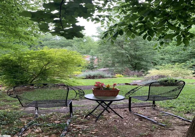 Photo 4 of Sale Pending at 204 Mill Estates Rd, Taylors, SC 29687 | MLS# 1598020 | Listing updated on 2026-09-06
