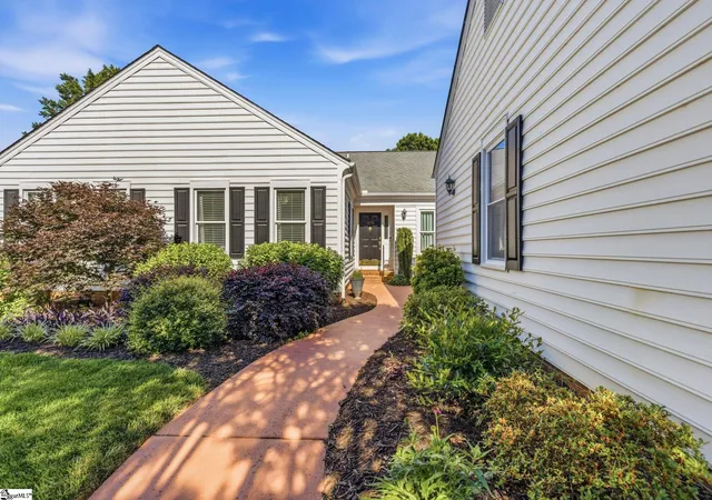 Photo 3 of Townhouse for sale at 1276 Shadow Way, Greenville, SC 29615 | MLS# 1605110 | Listing updated on 2026-10-05