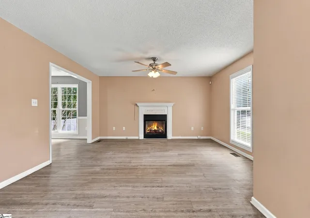 Photo 4 of Single family home for sale at 111 Laurel Ridge Pl, Greenwood, SC 29649 | MLS# 1604312 | Listing updated on 2026-09-26