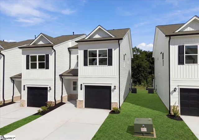 Photo 2 of Townhouse for sale at 48 Lone Cypress St, Travelers Rest, SC 29690 | MLS# 1604325 | Listing updated on 2026-10-16