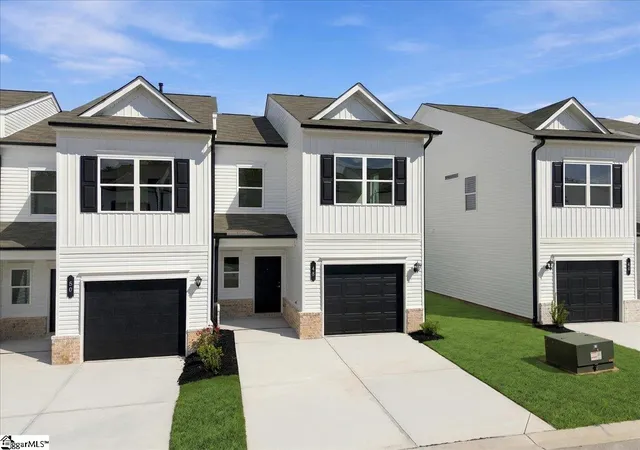 Photo 3 of Townhouse for sale at 48 Lone Cypress St, Travelers Rest, SC 29690 | MLS# 1604325 | Listing updated on 2026-10-16