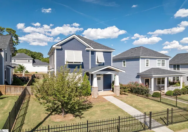 Photo 1 of Single family home for sale at 30 Arrington Ave, Greenville, SC 29617 | MLS# 1603953 | Listing updated on 2026-09-16