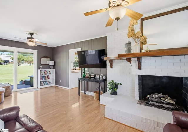 Photo 3 of Single family home for sale at 141 Mcjunkin Dr, Pickens, SC 29671 | MLS# 1594345 | Listing updated on 2026-09-28
