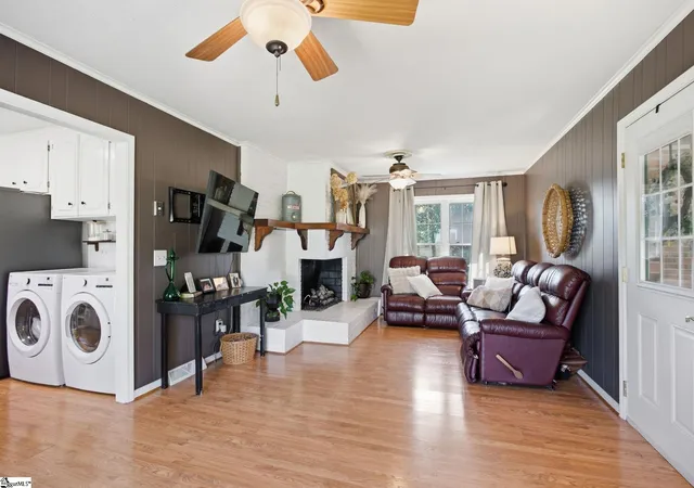 Photo 3 of Single family home for sale at 141 Mcjunkin Dr, Pickens, SC 29671 | MLS# 1594345 | Listing updated on 2026-09-28